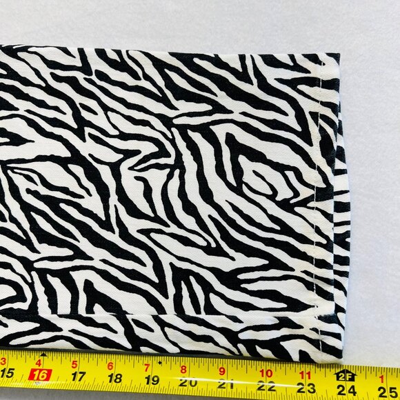 Chicos Platinum Women's Stretch Zebra Print Cropped Denim Jeans 2 US L-12 NWOT - Picture 7 of 9
